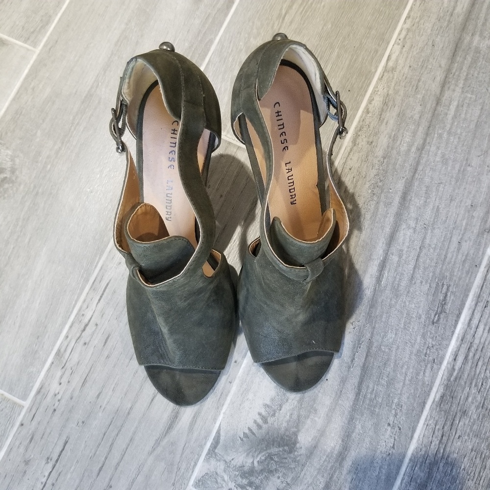 Chinese laundry sandal Bootie